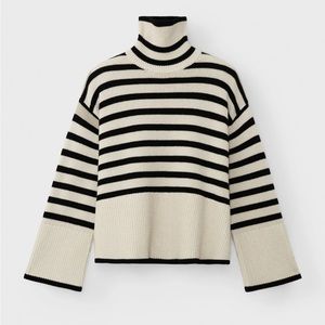 Signature stripe turtleneck light sand